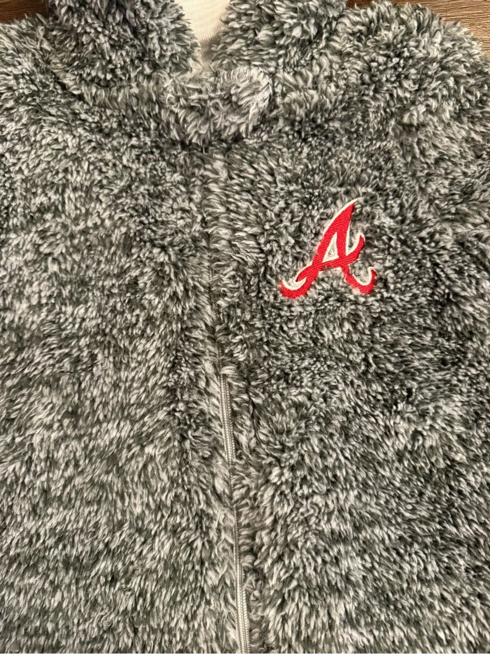Atlanta Braves Bunting - Picture 2 of 6